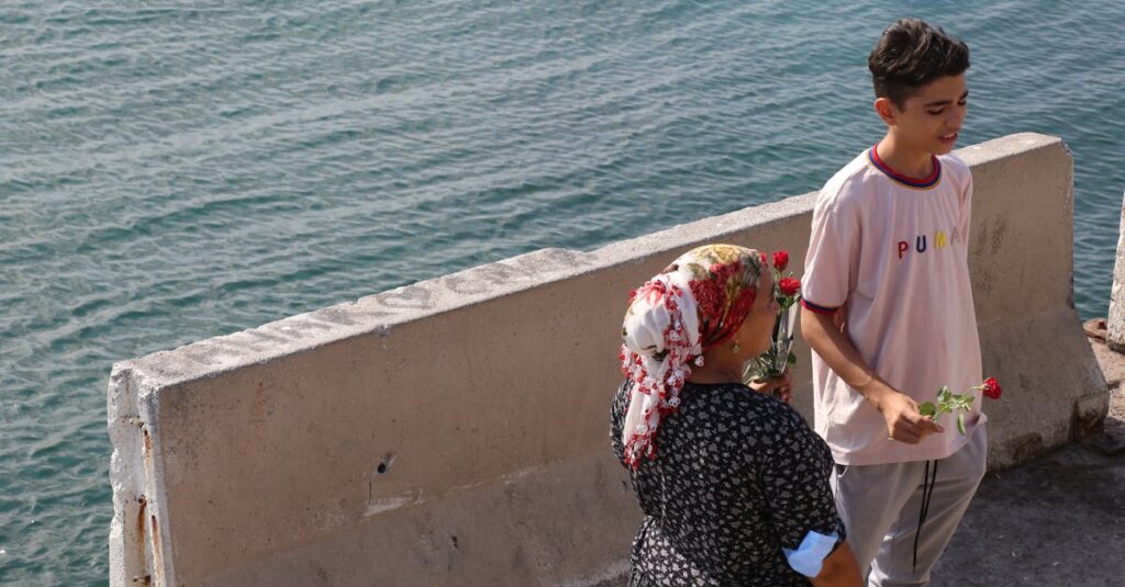 祖父母が孫の七五三祝いとしてフォトアルバムを贈るイメージ画像